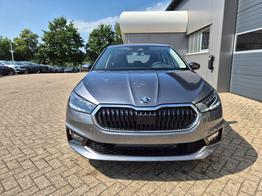 Skoda Fabia 1.0 TSI 115PS DSG Selection 5-türig Rückf.Kamera Parksensoren Sitzheizung Multifunktionslenkrad Klima Skoda-Radio Bluetooth Touchscreen Tempomat Nebelsch. Apple CarPlay + Android Auto 