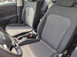 Skoda Fabia 1.0 TSI 115PS DSG Selection 5-türig Rückf.Kamera Parksensoren Sitzheizung Multifunktionslenkrad Klima Skoda-Radio Bluetooth Touchscreen Tempomat Nebelsch. Apple CarPlay + Android Auto 