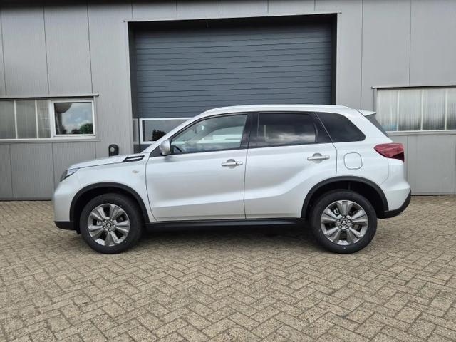 Suzuki Vitara Comfort 129PS MHEV 1.4 Boosterjet Navi Klimaautomatik Sitzheizung ACC PDC Rückf.Kamera Suzuki-Radio Apple CarPlay Android Auto Touchscreen 2xKeyless 17-LM 