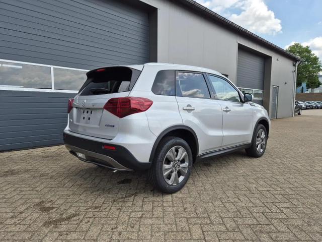 Suzuki Vitara Comfort 129PS MHEV 1.4 Boosterjet Navi Klimaautomatik Sitzheizung ACC PDC Rückf.Kamera Suzuki-Radio Apple CarPlay Android Auto Touchscreen 2xKeyless 17-LM 