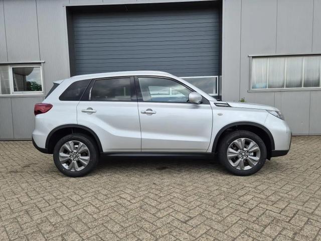 Suzuki Vitara Comfort 129PS MHEV 1.4 Boosterjet Navi Klimaautomatik Sitzheizung ACC PDC Rückf.Kamera Suzuki-Radio Apple CarPlay Android Auto Touchscreen 2xKeyless 17-LM 