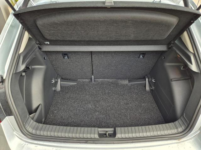 Skoda Fabia 1.0 TSI 115PS DSG Selection 5-türig Rückf.Kamera Parksensoren Sitzheizung Multifunktionslenkrad Klima Skoda-Radio Bluetooth Touchscreen Tempomat Nebelsch. Apple CarPlay + Android Auto 