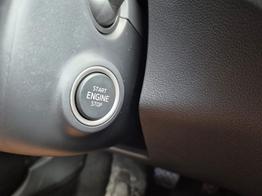 Skoda Fabia 1.0 TSI 115PS DSG Selection 5-türig Rückf.Kamera Parksensoren Sitzheizung Multifunktionslenkrad Klima Skoda-Radio Bluetooth Touchscreen Tempomat Nebelsch. Apple CarPlay + Android Auto 