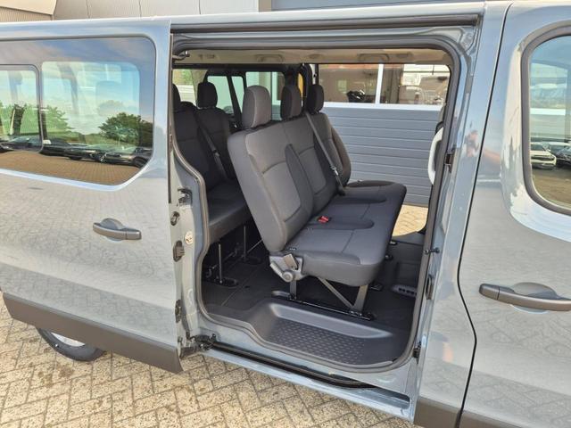 Renault Trafic Combi L2 2.0 dCi 150PS Grand Evolution 9-Sitzer Rollstuhlrampe Rollstuhlsicherung Schiebetür l+r Klima v+h DAB Bluetooth Touchscreen Apple CarPlay Android Auto PDC Rückf.Kamera 