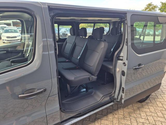 Renault Trafic Combi L2 2.0 dCi 150PS Grand Evolution 9-Sitzer Rollstuhlrampe Rollstuhlsicherung Schiebetür l+r Klima v+h DAB Bluetooth Touchscreen Apple CarPlay Android Auto PDC Rückf.Kamera 