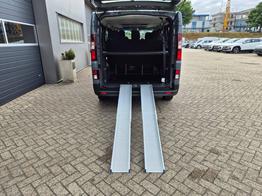 Renault Trafic Combi L2 2.0 dCi 150PS Grand Evolution 9-Sitzer Rollstuhlrampe Rollstuhlsicherung Schiebetür l+r Klima v+h DAB Bluetooth Touchscreen Apple CarPlay Android Auto PDC Rückf.Kamera 