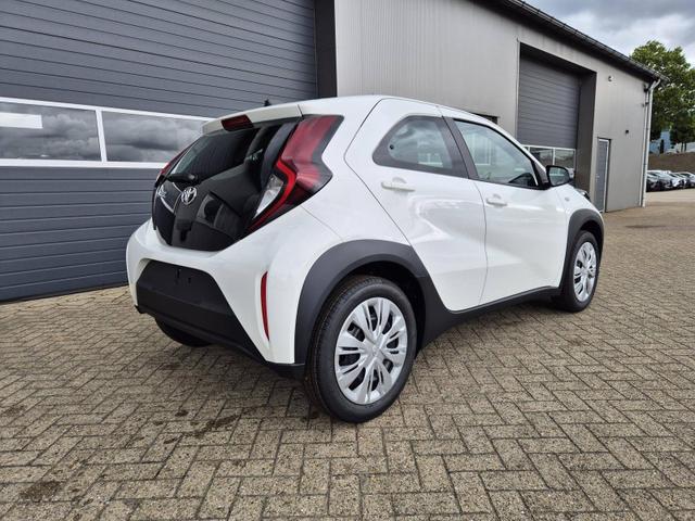 Toyota Aygo X 1.0 VVT-i 72PS Business Edition Sitzheizung AbstandsTempomat Multifunktionslenkrad Klima Radio Bluetooth Touchscreen wireless Apple CarPlay + Android Auto 