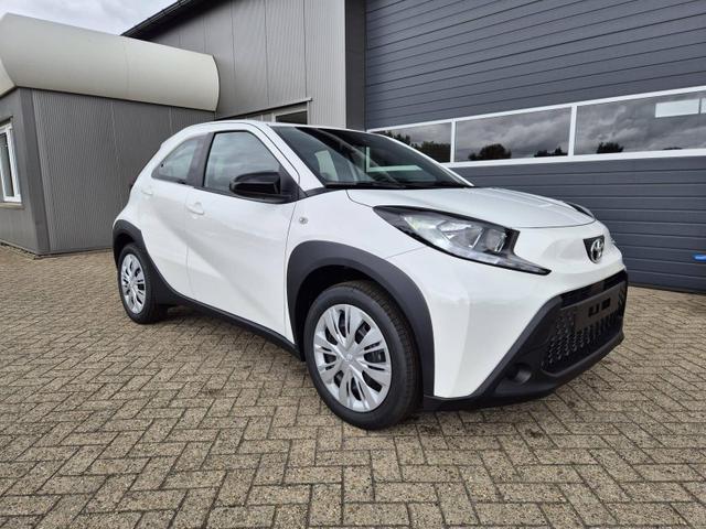 Toyota Aygo X 1.0 VVT-i 72PS Business Edition Sitzheizung AbstandsTempomat Multifunktionslenkrad Klima Radio Bluetooth Touchscreen wireless Apple CarPlay + Android Auto 
