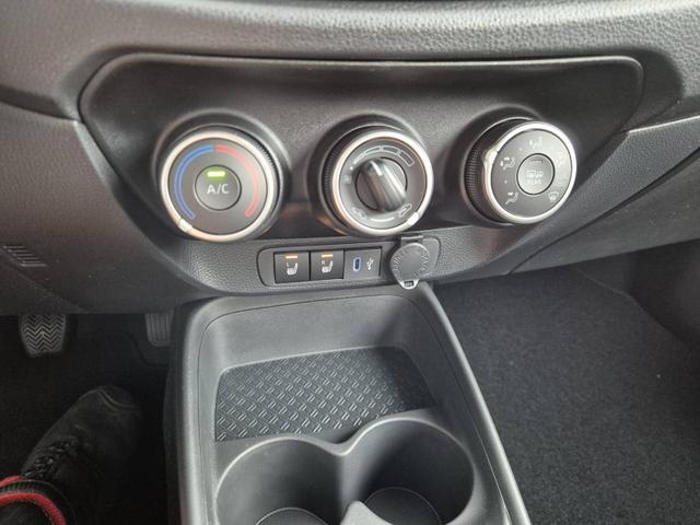 Toyota Aygo X 1.0 VVT-i 72PS Business Edition Sitzheizung AbstandsTempomat Multifunktionslenkrad Klima Radio Bluetooth Touchscreen wireless Apple CarPlay + Android Auto 