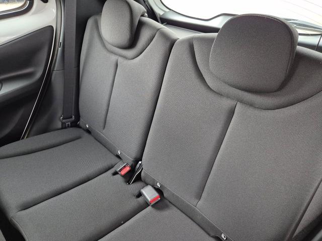 Toyota Aygo X 1.0 VVT-i 72PS Business Edition Sitzheizung AbstandsTempomat Multifunktionslenkrad Klima Radio Bluetooth Touchscreen wireless Apple CarPlay + Android Auto 