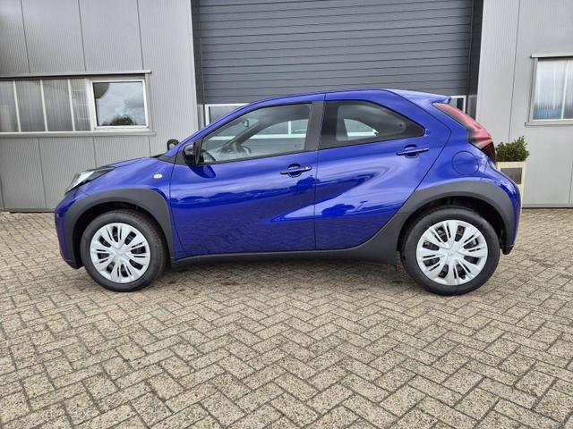 Toyota Aygo X - 1.0 VVT-i 72PS Business Edition Sitzheizung AbstandsTempomat Multifunktionslenkrad Klima Radio Bluetooth Touchscreen wireless Apple CarPlay + Android Auto