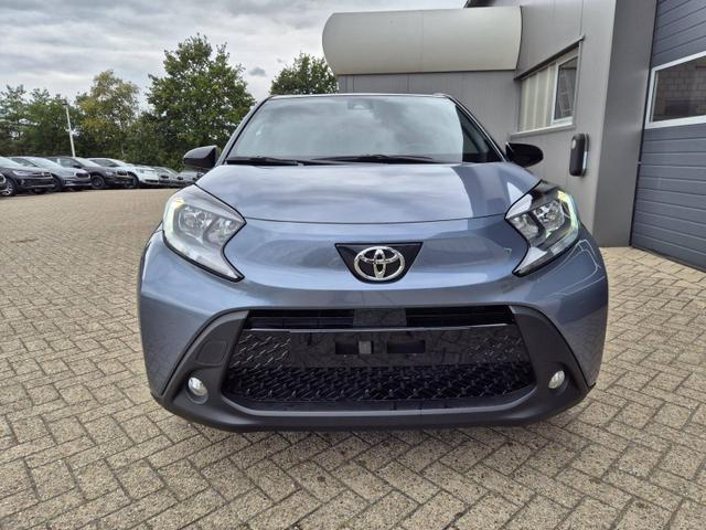 Toyota Aygo X 1.0 VVT-i 72PS Teamplayer Sitzheizung AbstandsTempomat Multifunktionslenkrad Klima Radio Bluetooth Touchscreen Apple CarPlay + Android Auto 17-LM 