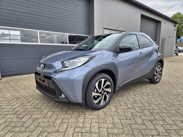 Toyota Aygo X - 1.0 VVT-i 72PS Teamplayer Sitzheizung AbstandsTempomat Multifunktionslenkrad Klima Radio Bluetooth Touchscreen Apple CarPlay + Android Auto 17-LM