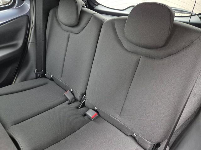 Toyota Aygo X 1.0 VVT-i 72PS Teamplayer Sitzheizung AbstandsTempomat Multifunktionslenkrad Klima Radio Bluetooth Touchscreen Apple CarPlay + Android Auto 17-LM 