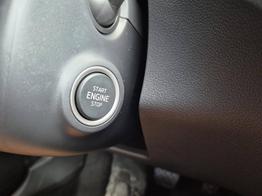 Skoda Fabia 1.0 TSI 115PS DSG Selection 5-türig Rückf.Kamera Parksensoren Sitzheizung Multifunktionslenkrad Klima Skoda-Radio Bluetooth Touchscreen Tempomat Nebelsch. Apple CarPlay + Android Auto 