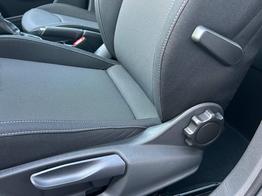 Skoda Fabia 1.0 TSI 115PS DSG Selection 5-türig 15"LM Rückf.Kamera Parksensoren Sitzheizung Multifunktionslenkrad Klima Skoda-Radio Bluetooth Touchscreen Tempomat Nebelsch. Apple CarPlay + Android Auto 