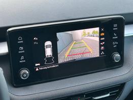 Skoda Fabia 1.0 TSI 115PS DSG Selection 5-türig 15"LM Rückf.Kamera Parksensoren Sitzheizung Multifunktionslenkrad Klima Skoda-Radio Bluetooth Touchscreen Tempomat Nebelsch. Apple CarPlay + Android Auto 