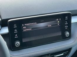 Skoda Fabia 1.0 TSI 115PS DSG Selection 5-türig 15"LM Rückf.Kamera Parksensoren Sitzheizung Multifunktionslenkrad Klima Skoda-Radio Bluetooth Touchscreen Tempomat Nebelsch. Apple CarPlay + Android Auto 