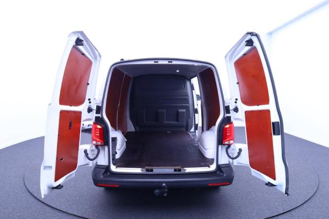 Volkswagen Transporter 6.1 Kastenwagen L2 2.0 TDi 150PS Langer Radstand 2-Sitzer Klima Apple CarPlay Android Auto Touchscreen Bluetooth Ganzj.reifen PDC AHK 