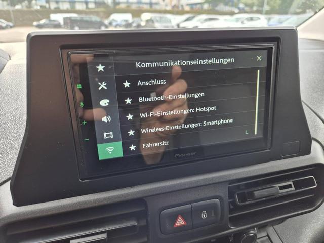 Partner 1.5 BlueHDI 102PS 2-Sitzer AHK Klima Radio Apple CarPlay Android Auto Bluetooth DAB PDC v+h Rückf.Kamera Tempomat Ganzj.Reifen 
