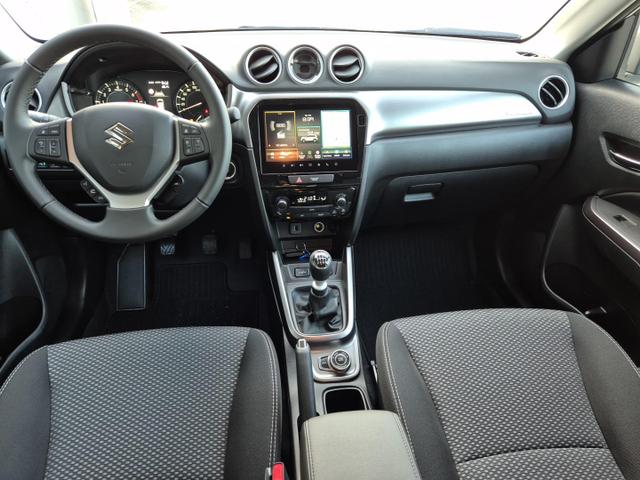 Suzuki Vitara Comfort 129PS MHEV 4x4 ALLGRIP 1.4 Boosterjet Allrad Navi Klimaautomatik Sitzheizung ACC PDC Rückf.Kamera Suzuki-Radio Apple CarPlay Android Auto Touchscreen 2xKeyless 17-LM 