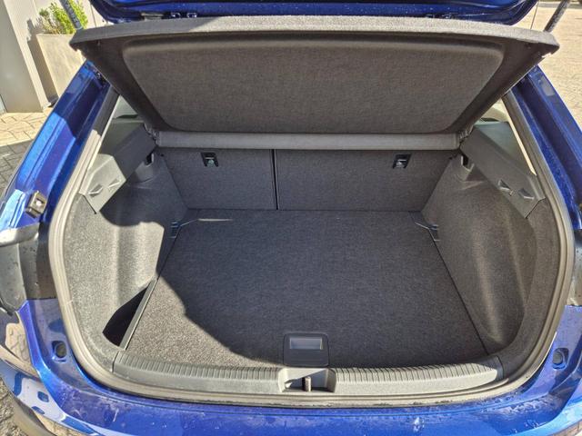 Volkswagen Taigo 1.0 TSI 116PS DSG Life LED-Matrix-Scheinwerfer Klimaautomatik Sitzheizung PDC Rückf.Kamera 17-LM abged.Scheiben 2xKeyless DAB+ Bluetooth Touchscreen Apple CarPlay Android Auto 
