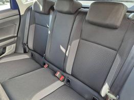 Volkswagen Taigo 1.0 TSI 116PS DSG Life LED-Matrix-Scheinwerfer Klimaautomatik Sitzheizung PDC Rückf.Kamera 17-LM abged.Scheiben 2xKeyless DAB+ Bluetooth Touchscreen Apple CarPlay Android Auto 