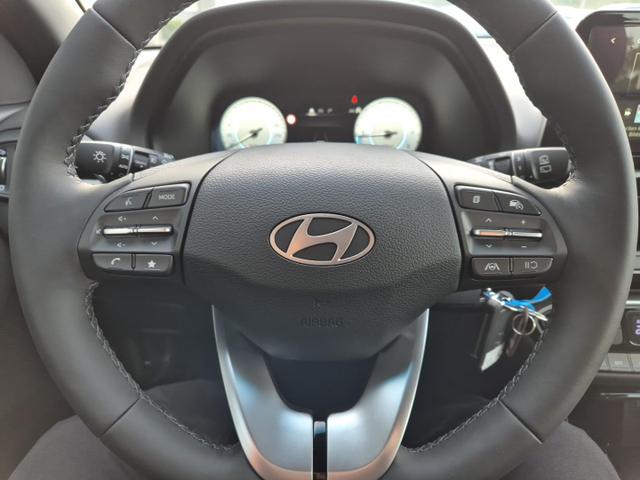Hyundai i30 Kombi 1.5 T-GDI 95PS Sitzheizung Lenkradheizung Klimaautomatik ACC Navi Apple CarPlay + Android Auto PDC v+h Rückf.Kamera 17-LM 