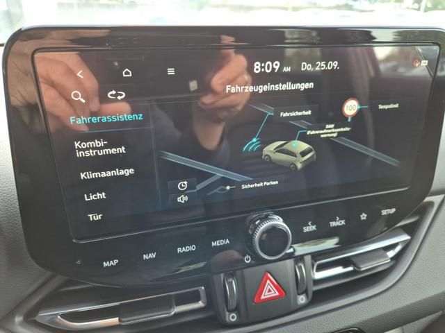 Hyundai i30 Kombi 1.5 T-GDI 95PS Sitzheizung Lenkradheizung Klimaautomatik ACC Navi Apple CarPlay + Android Auto PDC v+h Rückf.Kamera 17-LM 