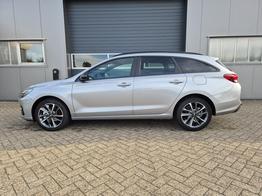 Hyundai i30 Kombi 1.5 T-GDI 95PS Sitzheizung Lenkradheizung Klimaautomatik Tempomat Navi Apple CarPlay + Android Auto PDC v+h Rückf.Kamera 17-LM 