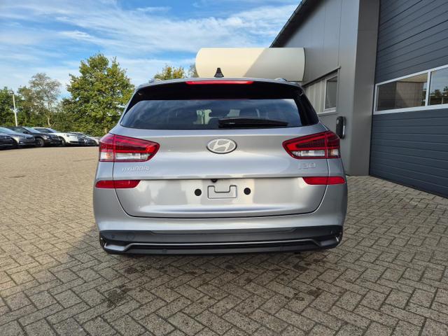 Hyundai i30 Kombi 1.5 T-GDI 95PS Sitzheizung Lenkradheizung Klimaautomatik ACC Navi Apple CarPlay + Android Auto PDC v+h Rückf.Kamera 17-LM 