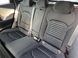 Hyundai i30 Kombi 1.5 T-GDI 95PS Sitzheizung Lenkradheizung Klimaautomatik Tempomat Navi Apple CarPlay + Android Auto PDC v+h Rückf.Kamera 17-LM 