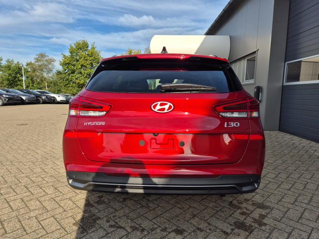 Hyundai i30 Kombi 1.5 T-GDI 95PS Sitzheizung Lenkradheizung Klimaautomatik ACC Navi Apple CarPlay + Android Auto PDC v+h Rückf.Kamera 17-LM 