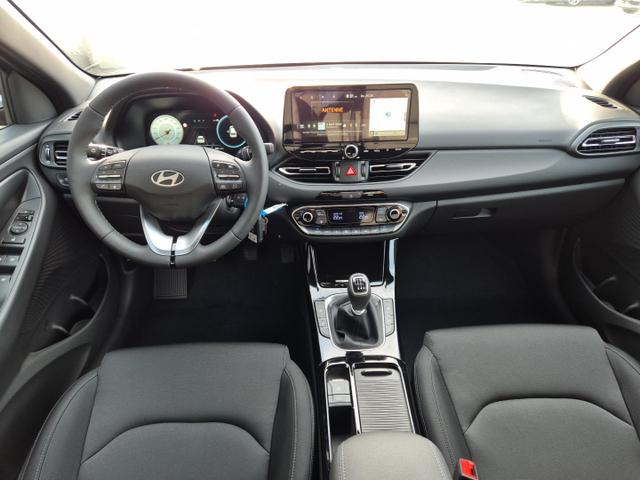 Hyundai i30 Kombi 1.5 T-GDI 95PS Sitzheizung Lenkradheizung Klimaautomatik ACC Navi Apple CarPlay + Android Auto PDC v+h Rückf.Kamera 17-LM 