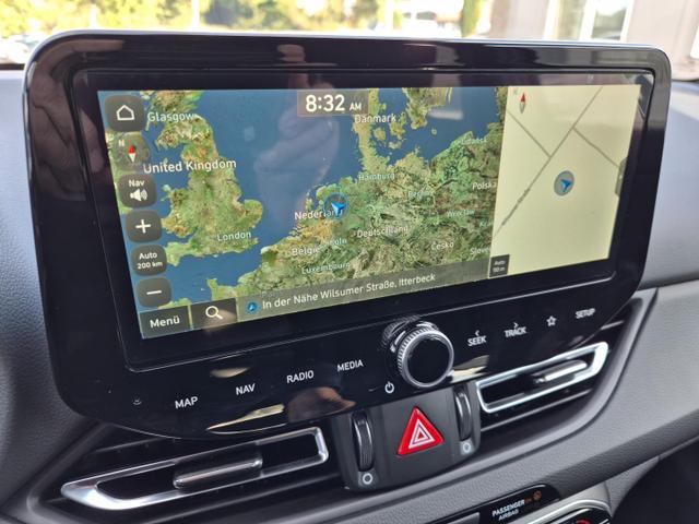 Hyundai i30 Kombi 1.5 T-GDI 95PS Sitzheizung Lenkradheizung Klimaautomatik ACC Navi Apple CarPlay + Android Auto PDC v+h Rückf.Kamera 17-LM 