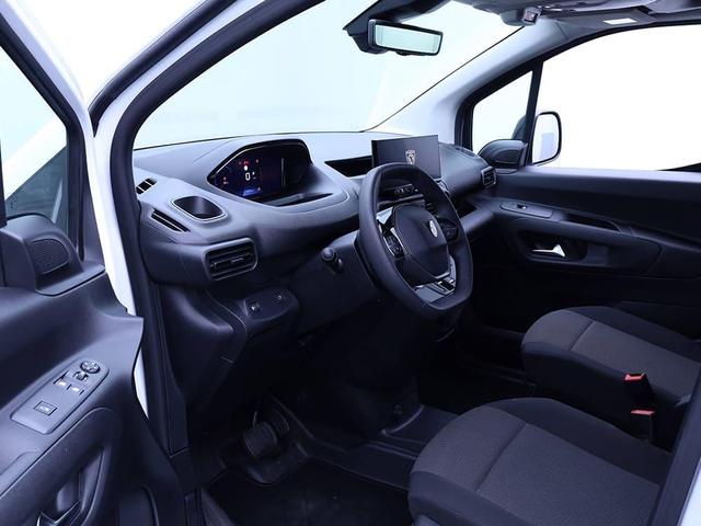Peugeot Partner 1.5 BlueHDI 130PS Automatik NEUES MODELL 2-Sitzer Apple CarPlay Android Auto AHK Klima Bluetooth DAB PDC v+h Rückf.Kamera Tempomat Ganzj.Reifen 