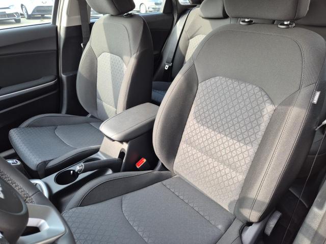 Kia Ceed Vision 1.5 T-GDi 140PS Klimaautomatik Alarmanlage Sitzheizung Lenkradheizung Navi PDC Rückf.Kamera Bluetooth Touchscreen Apple CarPlay Android Auto Tempomat 