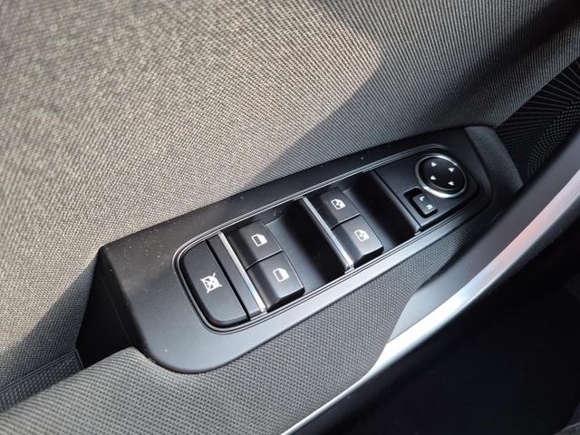 Kia Ceed Vision 1.5 T-GDi 140PS Klimaautomatik Alarmanlage Sitzheizung Lenkradheizung Navi PDC Rückf.Kamera Bluetooth Touchscreen Apple CarPlay Android Auto Tempomat 
