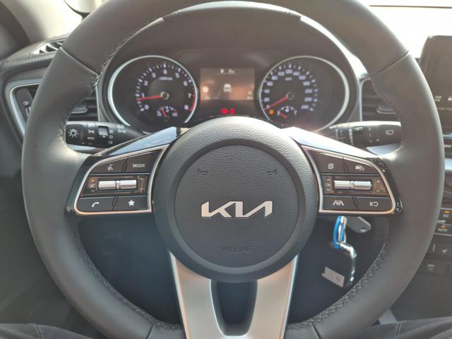 Kia Ceed Vision 1.5 T-GDi 140PS Klimaautomatik Alarmanlage Sitzheizung Lenkradheizung Navi PDC Rückf.Kamera Bluetooth Touchscreen Apple CarPlay Android Auto Tempomat 