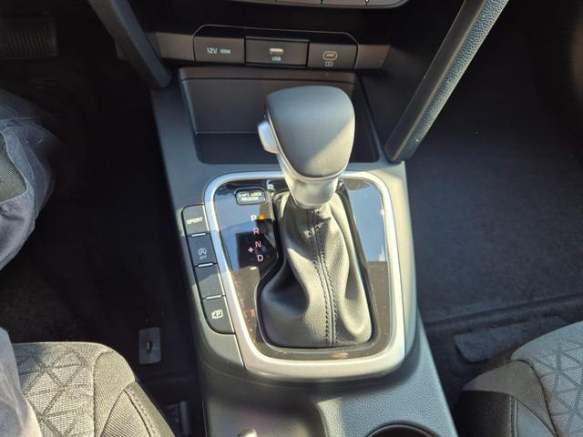 Kia Ceed Sportswagon Vision 1.5 T-GDi 140PS Automatik Klimaautomatik Alarmanlage Sitzheizung Lenkradheizung Navi PDC Rückf.Kamera Bluetooth Touchscreen Apple CarPlay Android Auto Tempomat 