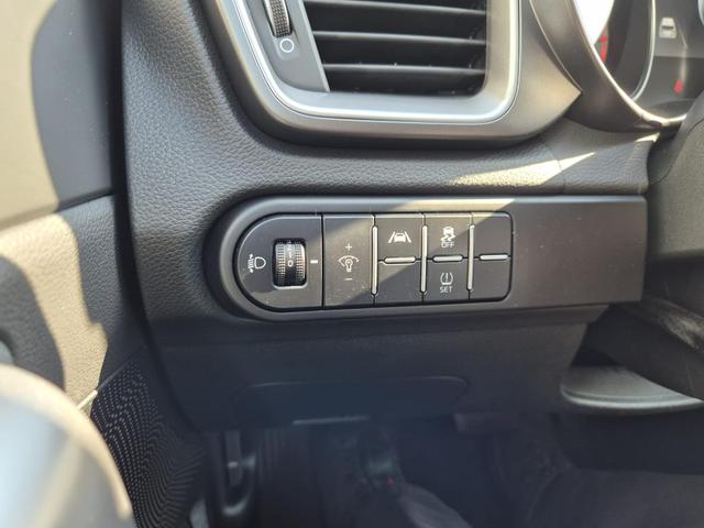 Kia Ceed Sportswagon Vision 1.5 T-GDi 140PS Automatik Klimaautomatik Alarmanlage Sitzheizung Lenkradheizung Navi PDC Rückf.Kamera Bluetooth Touchscreen Apple CarPlay Android Auto Tempomat 