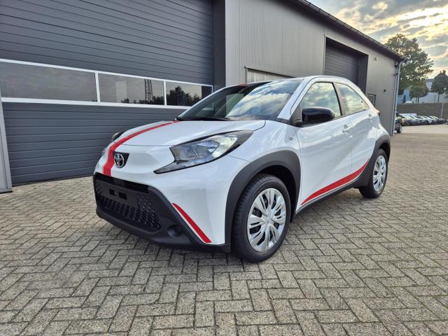 Toyota Aygo X - 1.0 VVT-i 72PS Business Edition Sitzheizung AbstandsTempomat Multifunktionslenkrad Klima Radio Bluetooth Touchscreen wireless Apple CarPlay + Android Auto