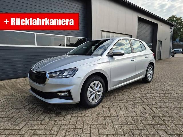 Skoda Fabia 1.0 TSI 115PS DSG Selection 5-türig 15"LM Rückf.Kamera Parksensoren Sitzheizung Multifunktionslenkrad Klima Skoda-Radio Bluetooth Touchscreen Tempomat Nebelsch. Apple CarPlay + Android Auto 