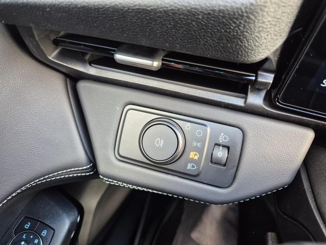 Ford Puma Titanium 1.0 EcoBoost Hybrid 125PS Automatik Klimaautomatik Sitzheizung Lenkradheizung Frontscheibe beheizb. LED-Scheinwerfer Ford-Navi SYNC4 Bluetooth Apple CarPlay Android Auto PDC v+h 17-LM 