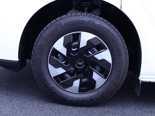 Ford Transit Custom Kombi 9-Sitzer L2 2.5 Duratec PHEV 233PS Automatik Trend 3,4t Klimaautomatik Frontscheibe beheizb. Rückf.kamera PDC v+h Tempomat Navi Bluetooth Touchscreen Apple CarPlay Android Auto Ganzj.Reifen 