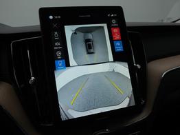 Volvo XC60 T6 Ultra AWD PHEV 350PS Automatik FACELIFT elektr. PanoDach Nordico-Polsterung 360°Kamera PDC v+h ACC el.Heckklappe Harman/Kardon-Sound Klimaautomatik Standheizung Sitzheizung Lenkradheizung Frontscheibe beheizb. Navi 