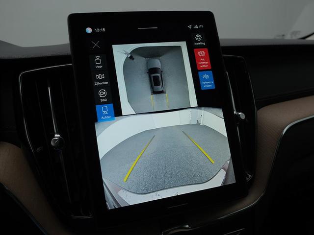 Volvo XC60 T6 Ultra AWD PHEV 350PS Automatik elektr. PanoDach Nappaleder 360°Kamera PDC v+h ACC el.Heckklappe Harma/Kadon-Sound Klimaautomatik Standheizung Sitzheizung Lenkradheizung Frontscheibe beheizb. Navi Apple CarPlay Android Auto 20-LM 