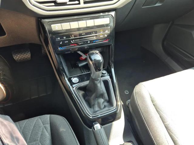 Volkswagen T-Cross 1.0 TSI 116PS DSG Life LED-Matrix-Scheinwerfer Klimaautomatik Sitzheizung PDC Rückf.Kamera 17-LM abged.Scheiben 2xKeyless DAB+ Bluetooth Touchscreen Apple CarPlay Android Auto 