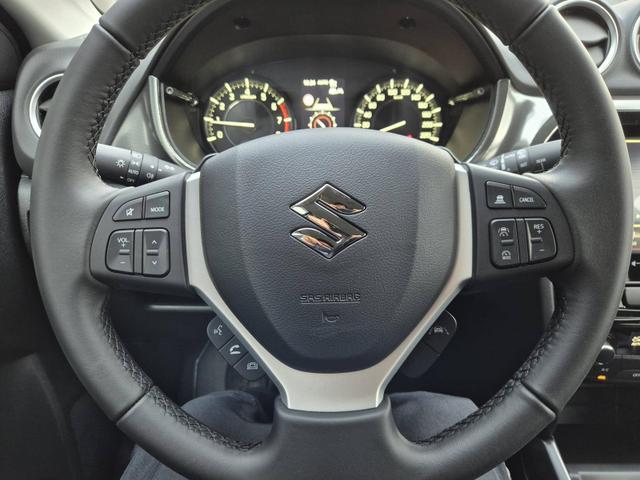 Suzuki Vitara Comfort+ 110PS Automatik MHEV 4x4 ALLGRIP 1.4 Boosterjet Allrad Teilleder Navi Klimaautomatik Sitzheizung ACC PDC v+h Rückf.Kamera Suzuki-Radio Apple CarPlay Android Auto Touchscreen 2xKeyless 17-LM 