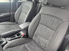 Suzuki Vitara Comfort+ 110PS Automatik MHEV 4x4 ALLGRIP 1.4 Boosterjet Allrad Teilleder Navi Klimaautomatik Sitzheizung ACC PDC v+h Rückf.Kamera Suzuki-Radio Apple CarPlay Android Auto Touchscreen 2xKeyless 17-LM 